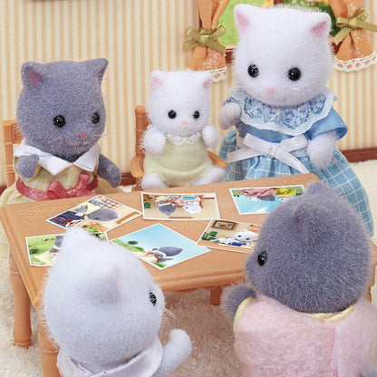 Sylvanian Families Familia : Gatos Persa (Set Completo)