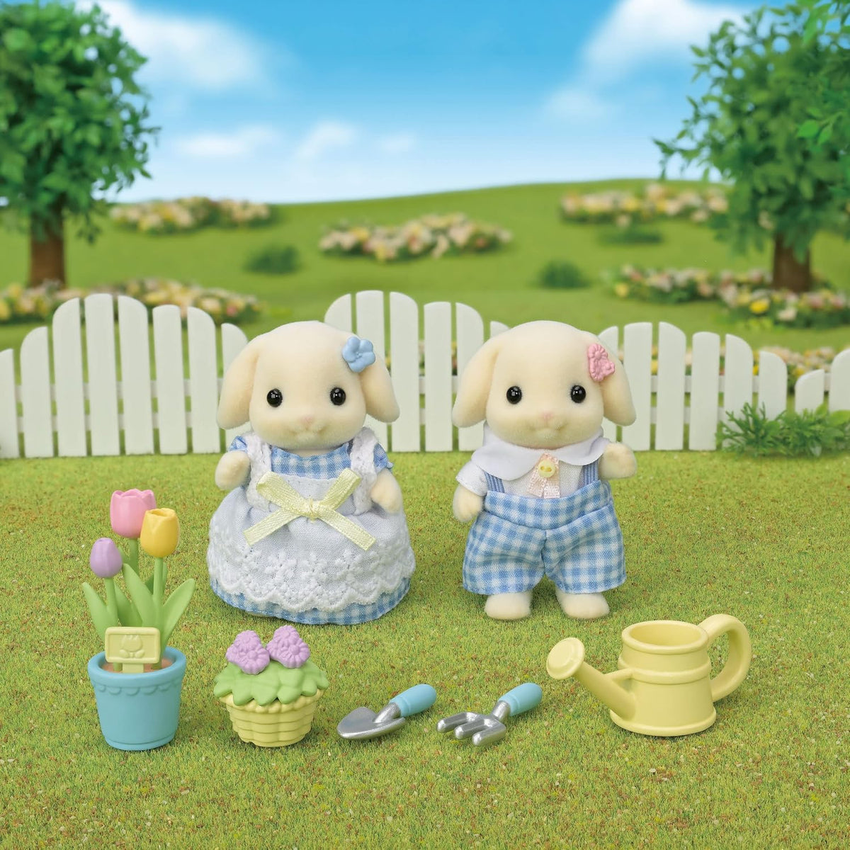 Sylvanian Families Hermanos : Conejo Flora (Set Completo)