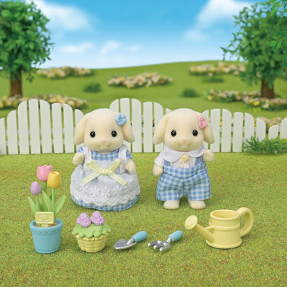 Sylvanian Families Hermanos : Conejo Flora (Set Completo)