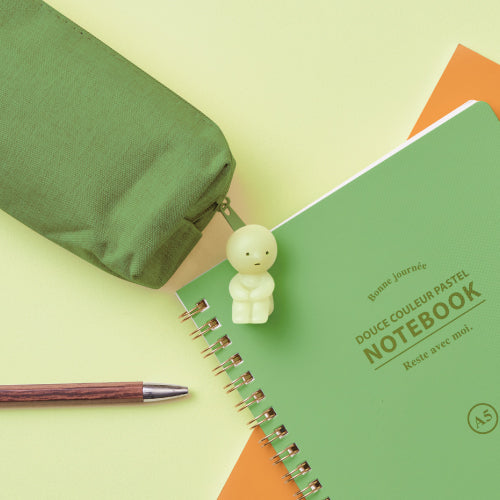 Smiski Zipperbite Sentado