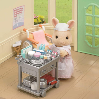 Sylvanian Families Individual : Coneja Enfermera (Set Completo)